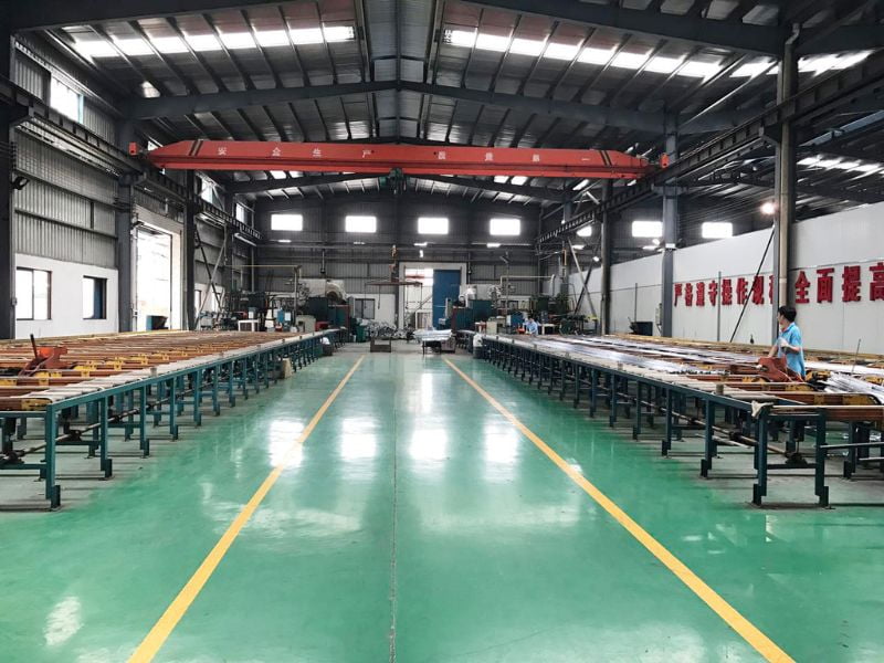 NIUYUAN Metal tile trim factory workshop